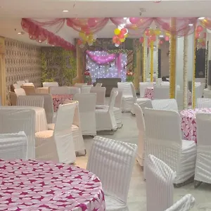 Hotel Zenith - Delhi Airport, New Delhi